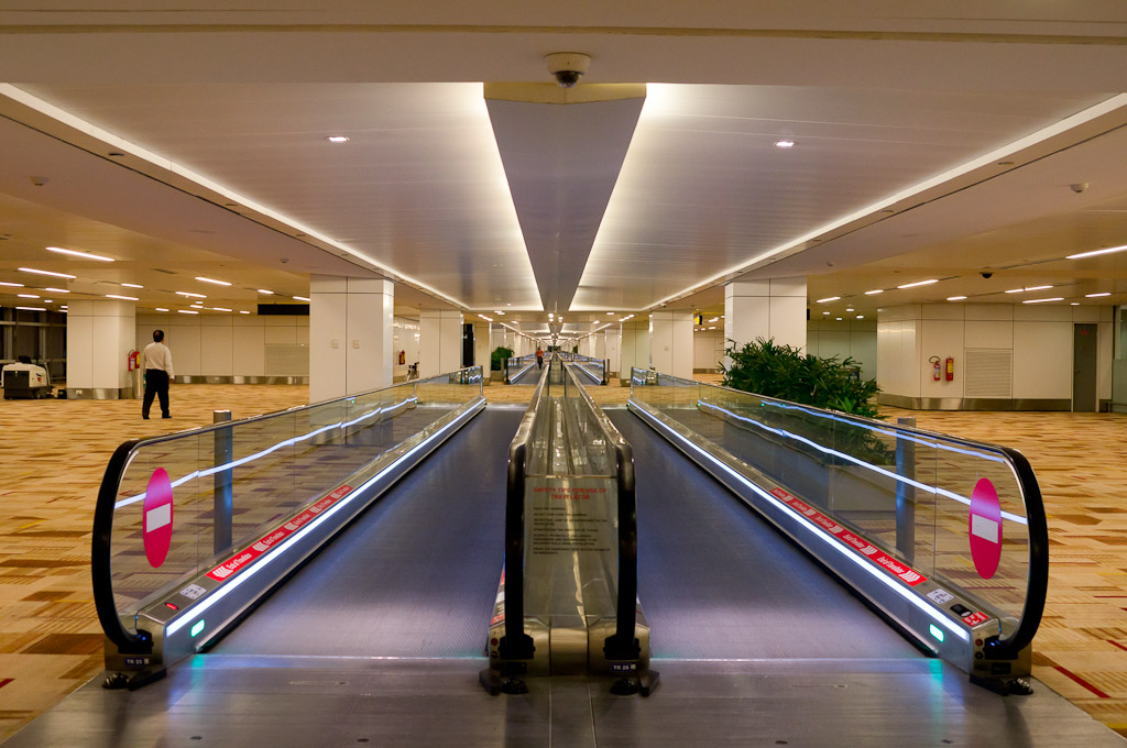 горизонтальный эскалатор