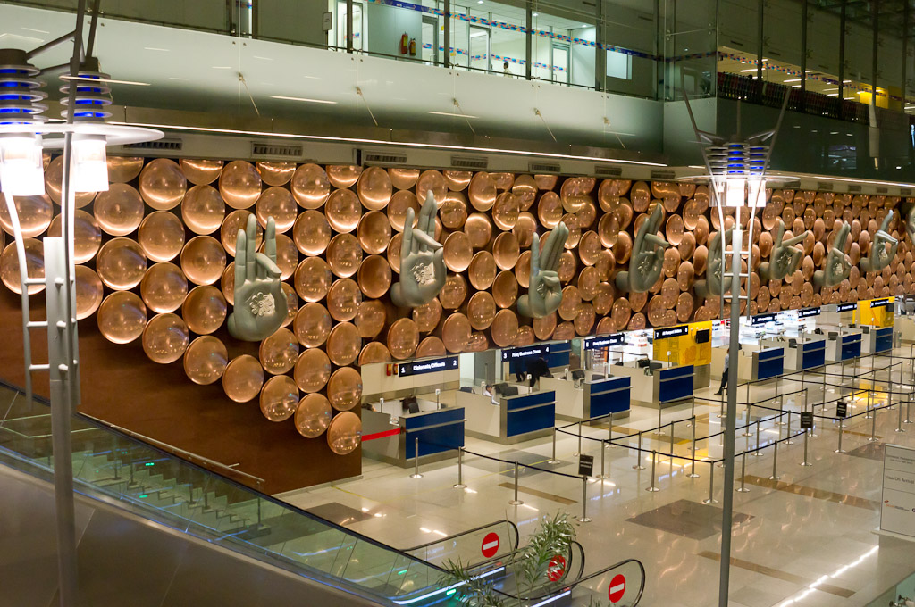 терминал аэропорта Дели