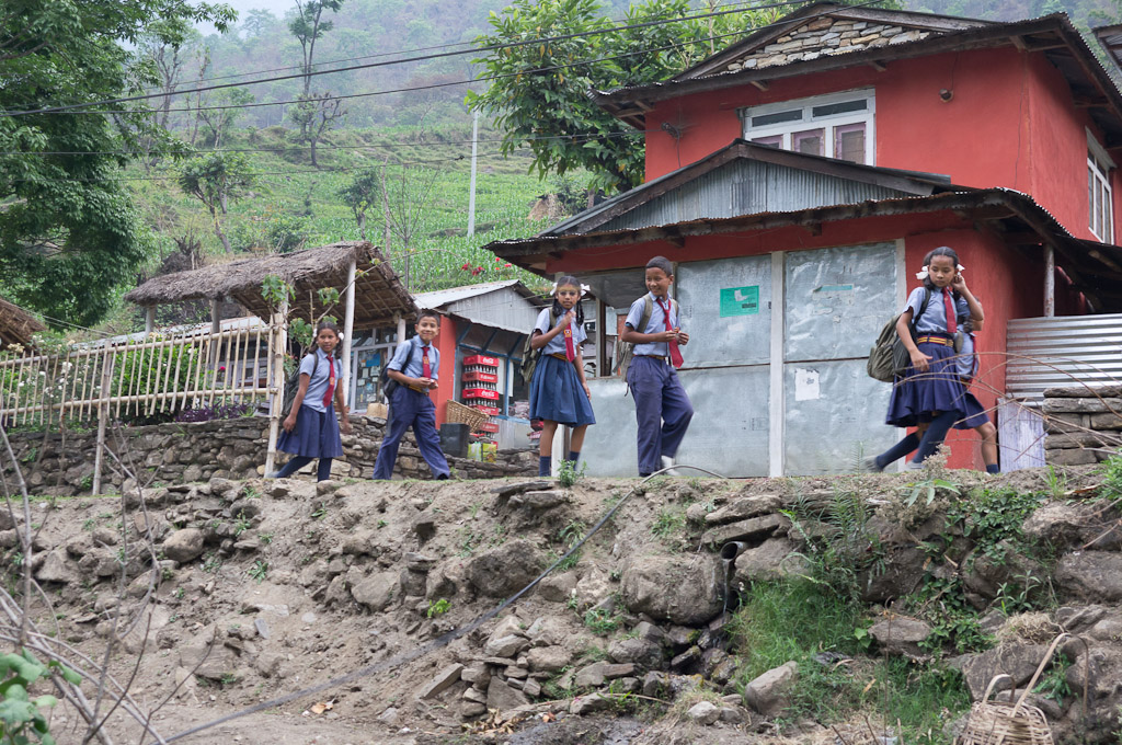 непальские дети