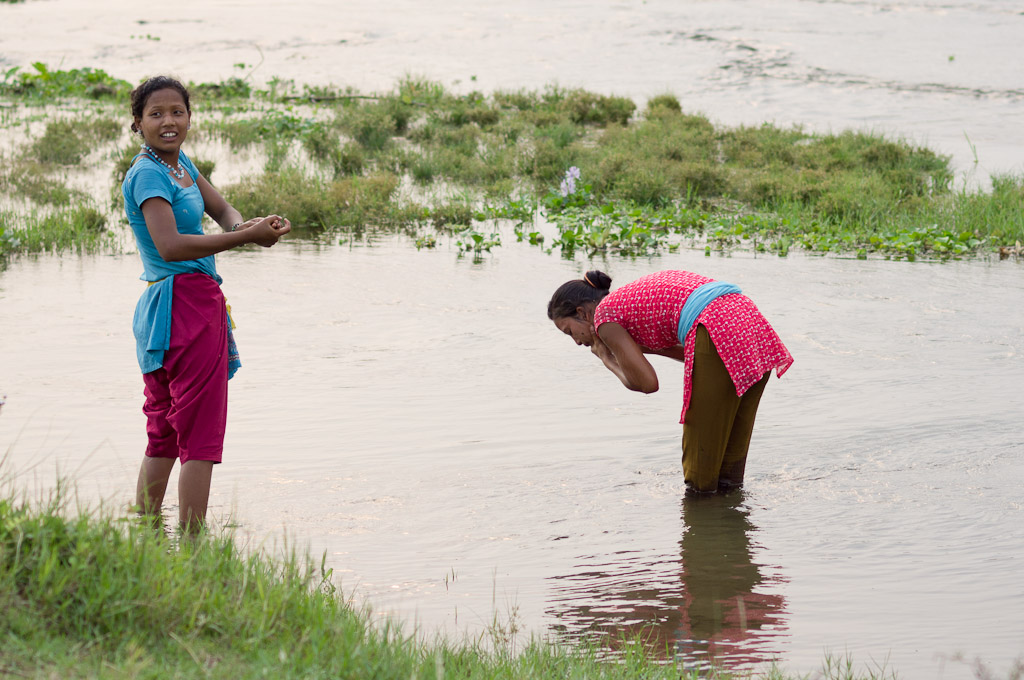 непалки умываются