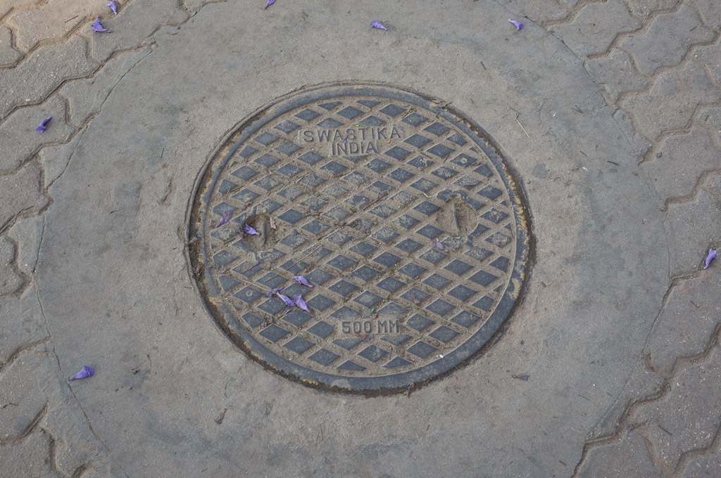 канализационный люк