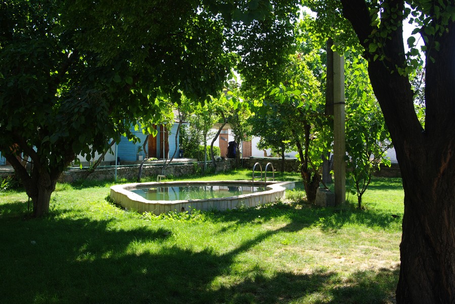 маленький бассейн