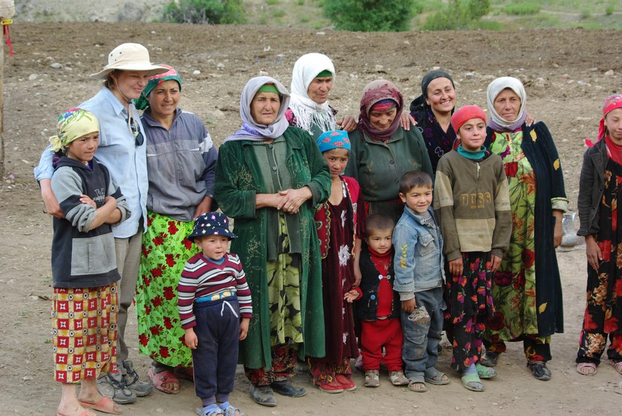 компания таджичек