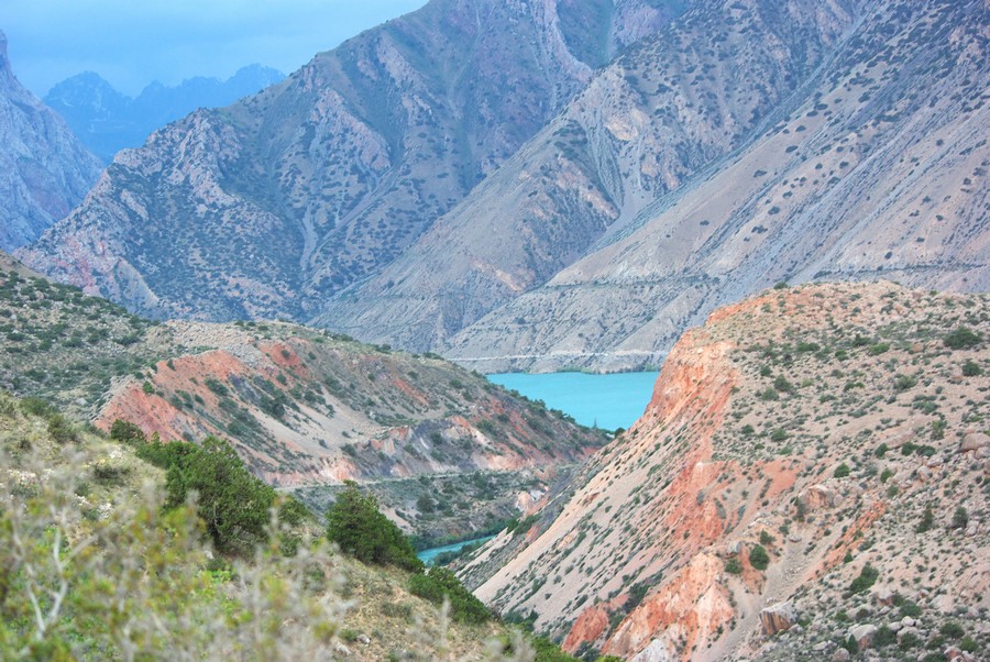 с перевала Комсомольского